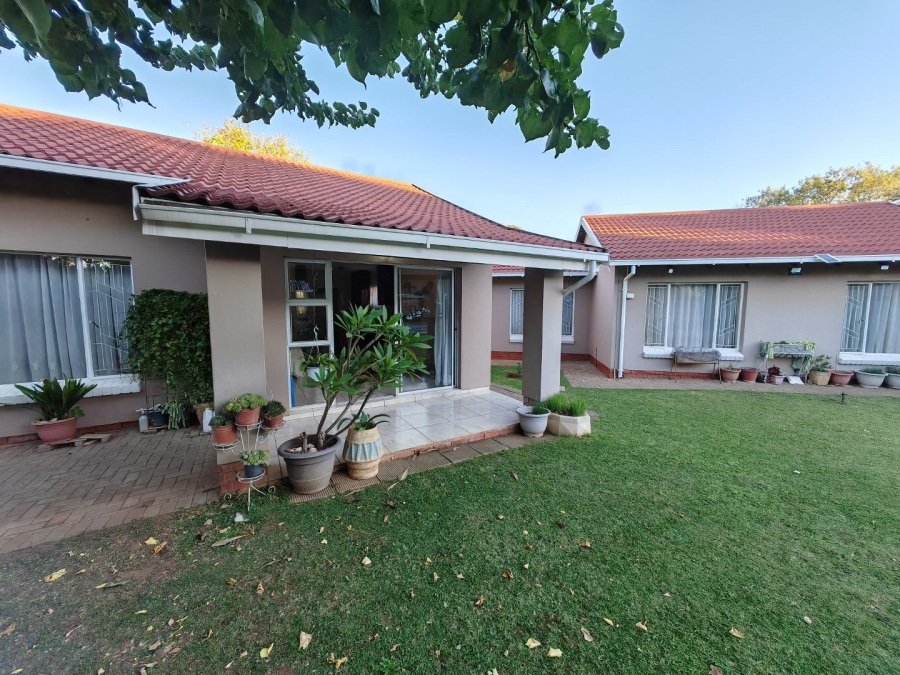 3 Bedroom Property for Sale in Pellissier Free State